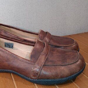 Keen Women's Size 8 Brown Leather Slip On Loafer Shoes Cush Clifton Casual